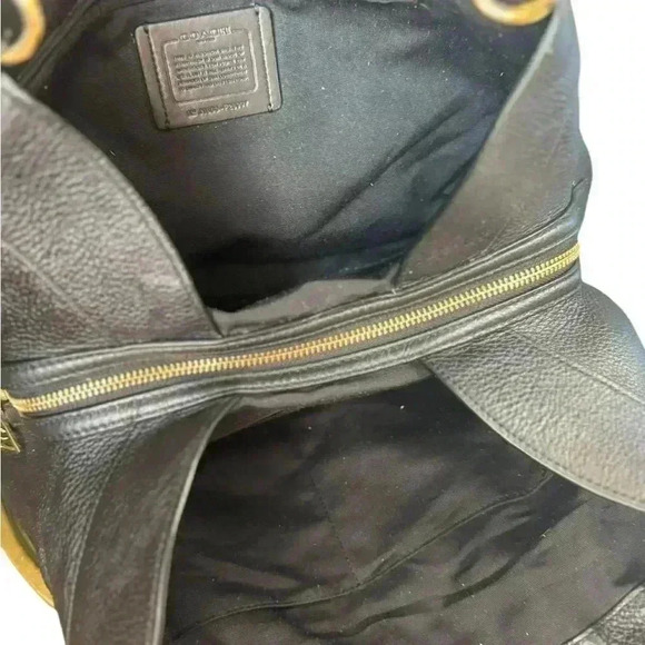 Coach Lexy pebble leather shoulder bag. - Picture 8 of 15